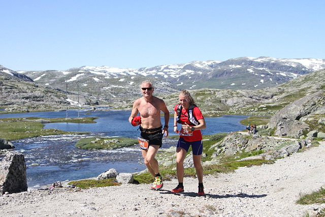 Været kan variere langs Rallarvegen, men omgivelsene er uansett idylliske. (Foto: Runar Gilberg)