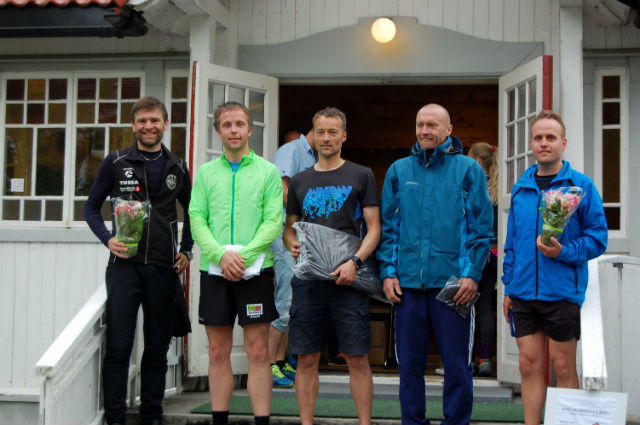 Biletet syner klasse MV 35-49: Johnny Riise, Hilmar Kråkenes, Gisle Skjølberg, Audun Skogen og Roy Aron Myklebust.