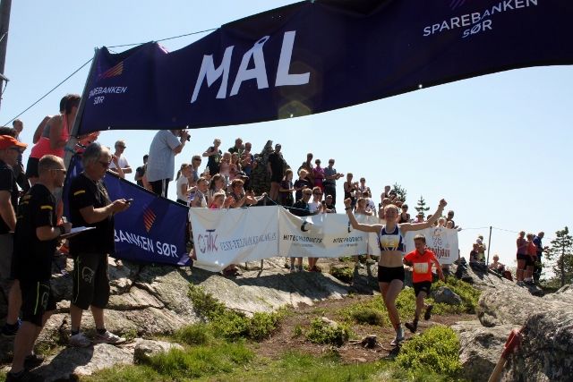 Mariann Roe sprang over mål som vinnar av Skuggenatten Opp i 2016. I 2018 vil det vera NM der. (Foto: arrangøren) Mariann Roe sprang over mål som vinnar av Skuggenatten Opp i 2016. I 2018 vil det vera NM der. (Foto: arrangøren)