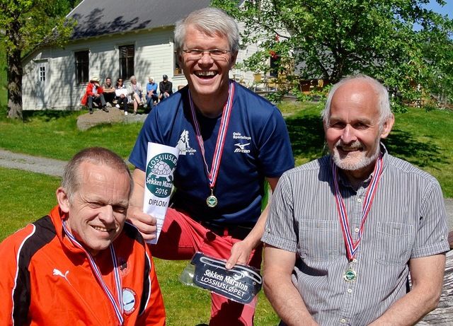 Paul Johan Undheim fra Molde smilte bredest da han hadde fått tilbake hvilepulsen. Geir A. Råheim (t.h.) var fornøyd med å få beholde løyperekorden fra i fjor, mens tredjemann Inge Asbjørn Haugen fortsatt har en solid norgesrekord i antall maratonløp.