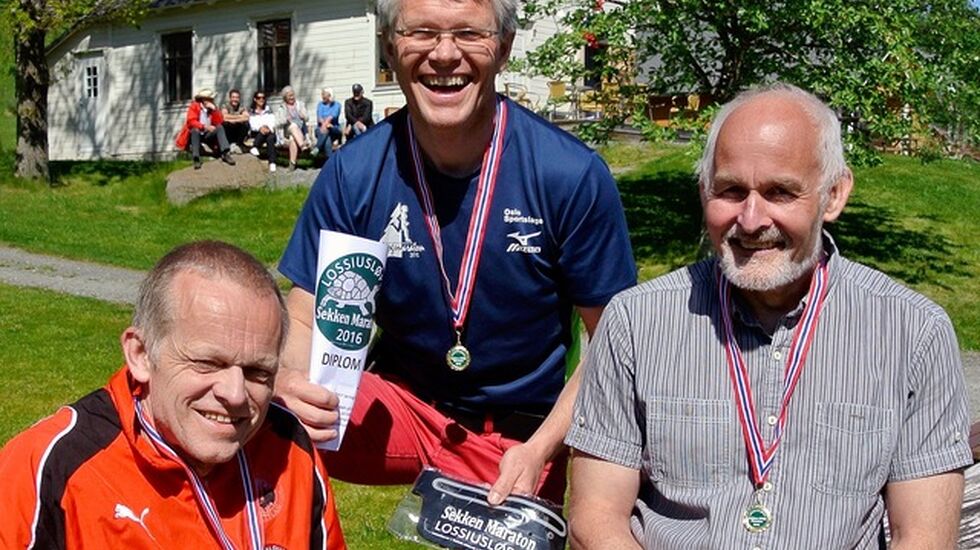 Paul Johan Undheim fra Molde smilte bredest da han hadde fått tilbake hvilepulsen. Geir A. Råheim (t.h.) var fornøyd med å få beholde løyperekorden fra i fjor, mens tredjemann Inge Asbjørn Haugen fortsatt har en solid norgesrekord i antall maratonløp.