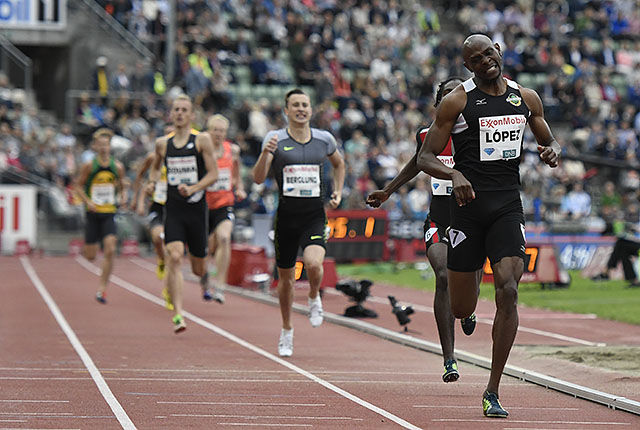 Yeimer Lopez tok en klar seier i det nasjonale heatet på 800 m. (Foto: Bjørn Johannessen)
