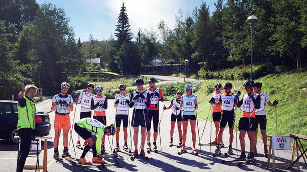 Fra starten på test-rulleskirennet i 2015