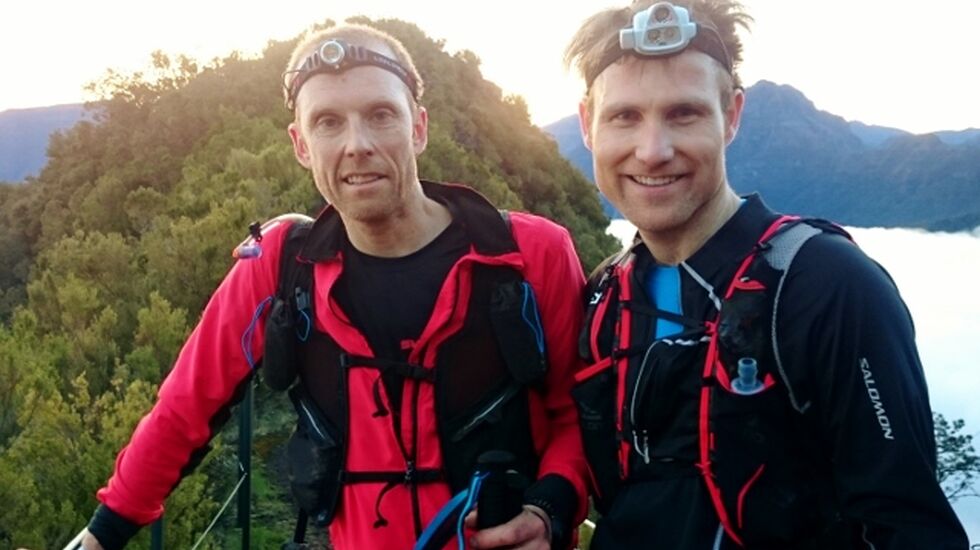 Kristoffer Vikebakk og Arne Nåtedal tidlig morgen mellom CP3 og CP4 (privat foto).