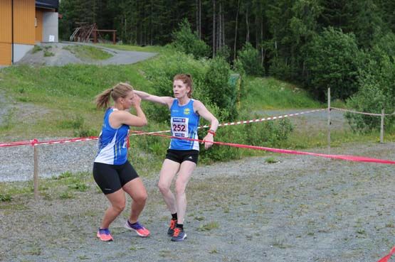 Før siste dag i St. Olavsloppet ligger damelaget til Strindheim IL på 2. plass. (Alle foto: arrangøren)