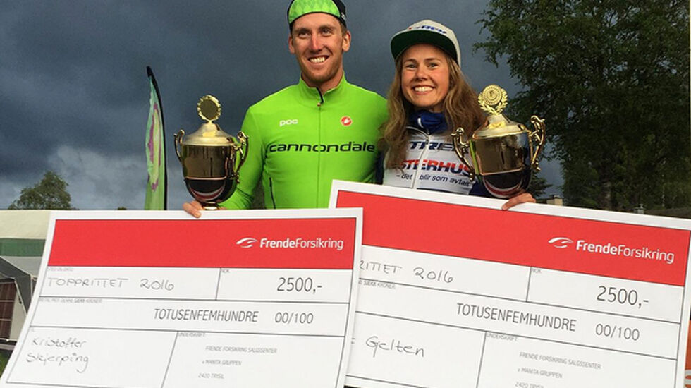 Blide vinnere av Topprittet 2016: Kristoffer Skjerping og Berit Gjelten. (Arrangørfoto)