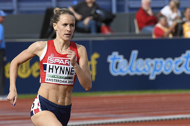 Hedda Hynne gikk meget bestemt til verks og sikra seg semifinaleplass på 800 m. (Foto: Bjørn Johannessen)