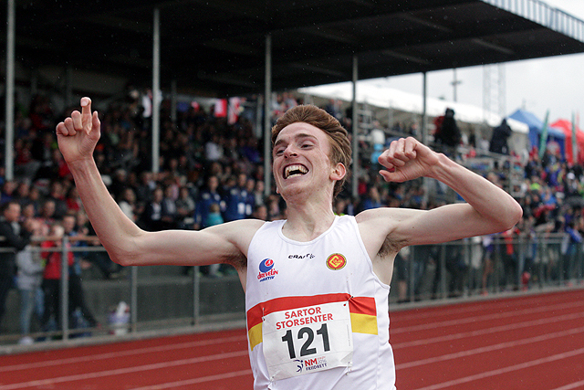 En strålende fornøyd Marius Vedvik var meget ordknapp etter løpet. Skader og stagnasjon, og så fikk jeg det ut i dag. Nei, dette var bare herlig, kunne han berette.​