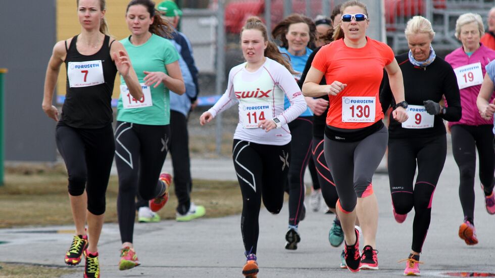 Fra et av startfeltene i UKI-karusellens 1. løp 2016. (Foto: Olav Engen)