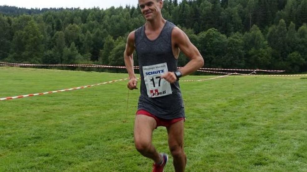 Trond Hansen inn til seier på maraton på 3.01.18. Kondis' annonsesjef vant vant også distansen i 2012 og 2013. (Foto: Pål Evensen)