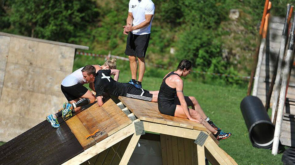 En av arrangørene, Eirik Solen, tar seg tid til å heie frem deltakerne (Foto: Kim Andre Kårdal)