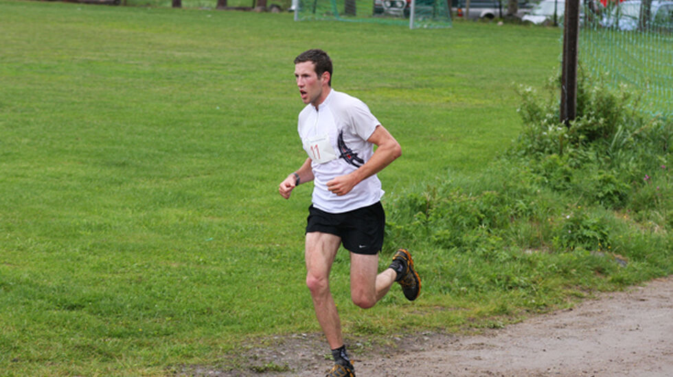 Eirik Messelt løp inn til seier på Jordet stadion i 2009. (Foto: Torfinn Sandbakk)