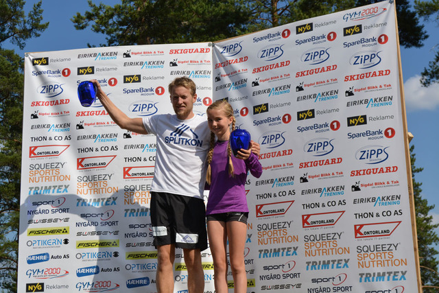 Totalvinnere av Koboltgruvene Opp anno 2015 - og 2016: Emma Kirkeberg Mørk og Per Kristian Nygård. Bildet er tatt etter fjorårets løp. (Arrangørfoto)