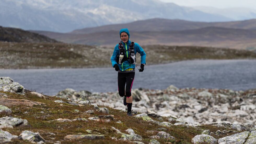 Hilde Aders ved Skarvassbu på lørdagens ultraløp (foto: Frank Meissner)