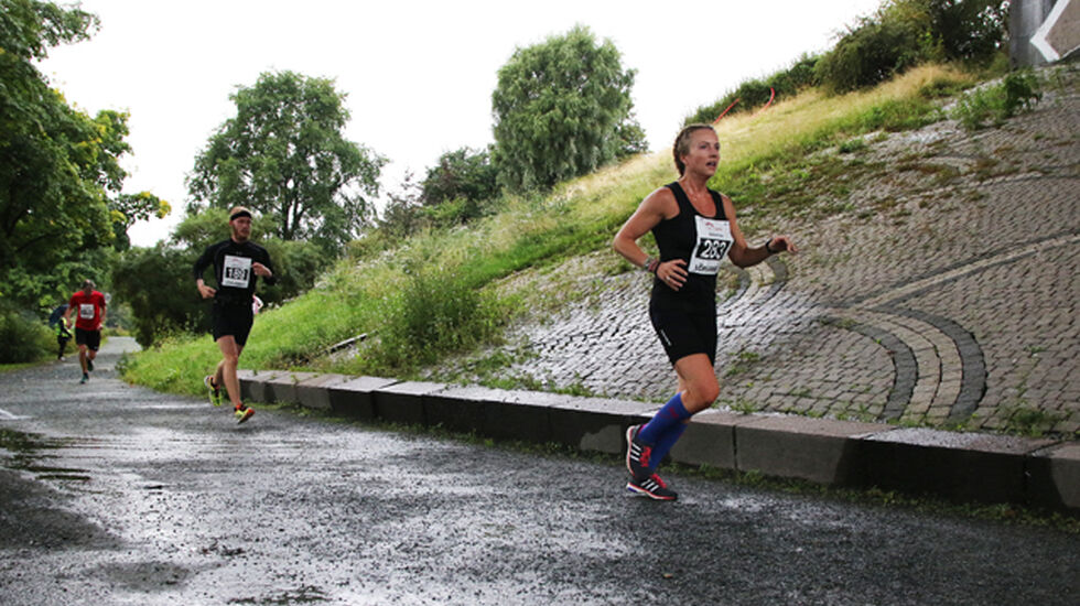 Vinner: Therese Falk løp inn til vinner av kvinneklassen i Trondheim Maraton. Foto: Marianne Røhme