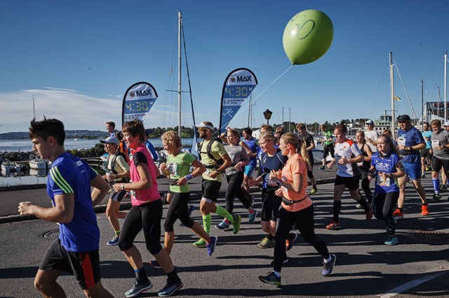 Fra 4.30-pulja på Oslo Maraton ifjor. Foto: Arrangøren