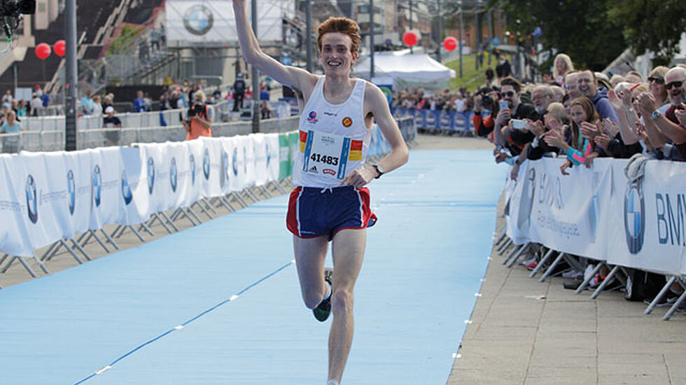 Marius Vedvik vant Oslo Maraton, han var også raskest etter aldersomrgningen (foto: Per Inge Østmoen).