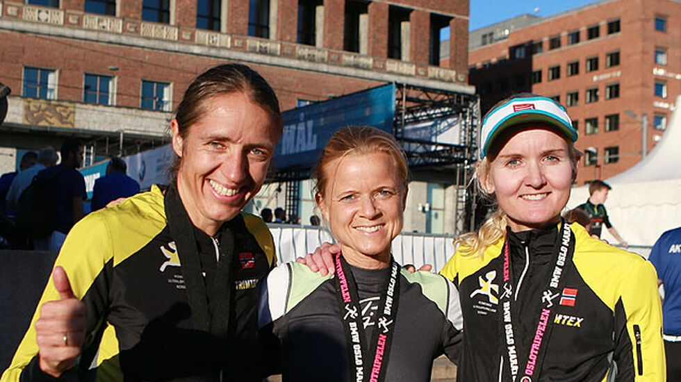 Pallen med de tre beste kvinnene på Oslotrippelen, Skjeggerud, Mehus og Skak (foto: Kjell Vigestad).