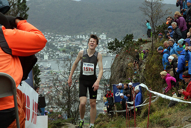 En totalt utslitt Jakob Ingebrigtsen har fått kjenne på Stoltzen for første gang En totalt utslitt Jakob Ingebrigtsen har fått kjenne på Stoltzen for første gang