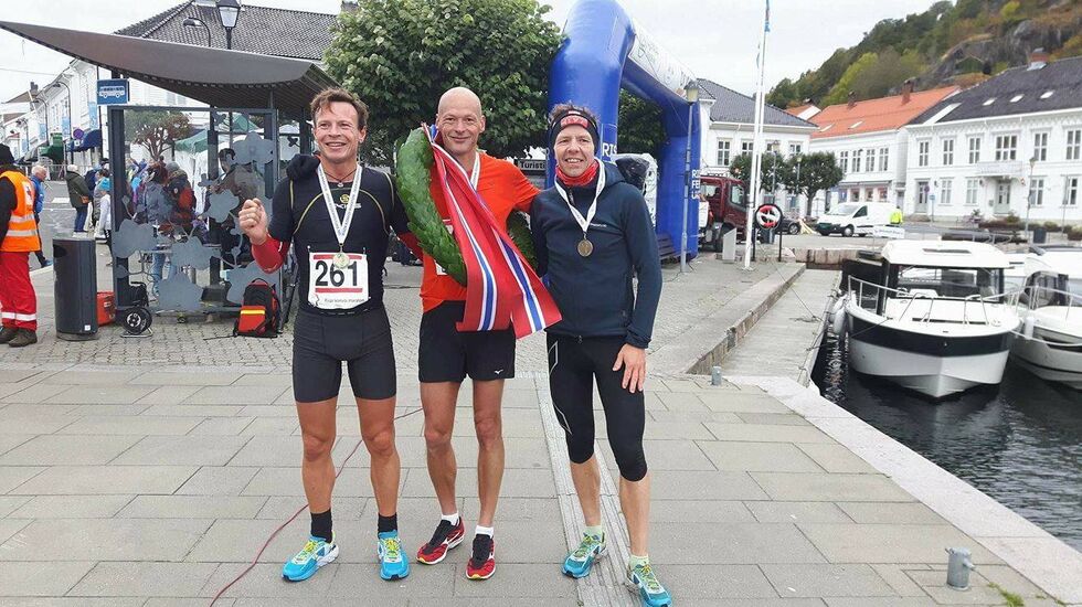 Pallen i herreklassen med Gisle Johnsen, Erik Bergersen og Odd Solvold (foto: Siw Omdal Bergersen).