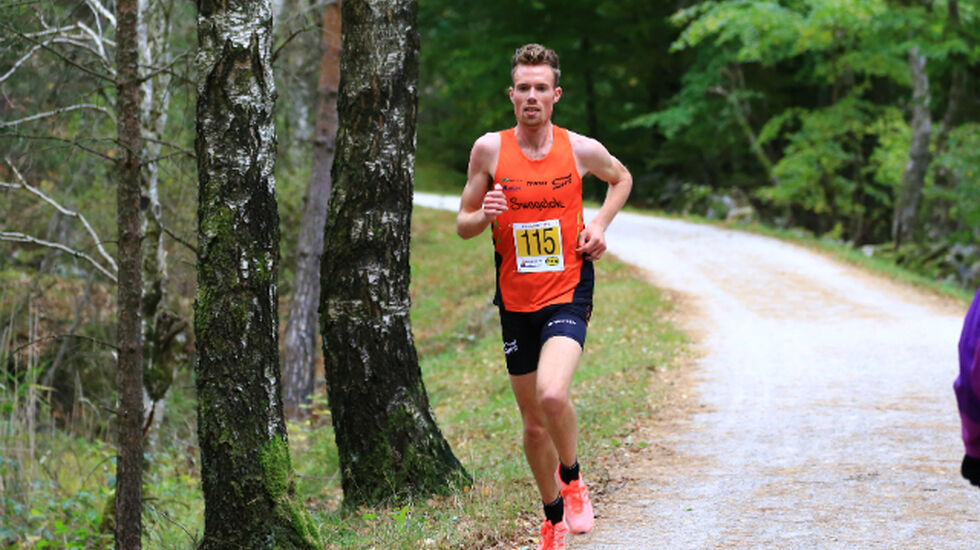 Ørjan Grønnevig løp i ensom majestet inn til ny løyperekord i Kystløpet. Foto: Kjetil Bentsen.
