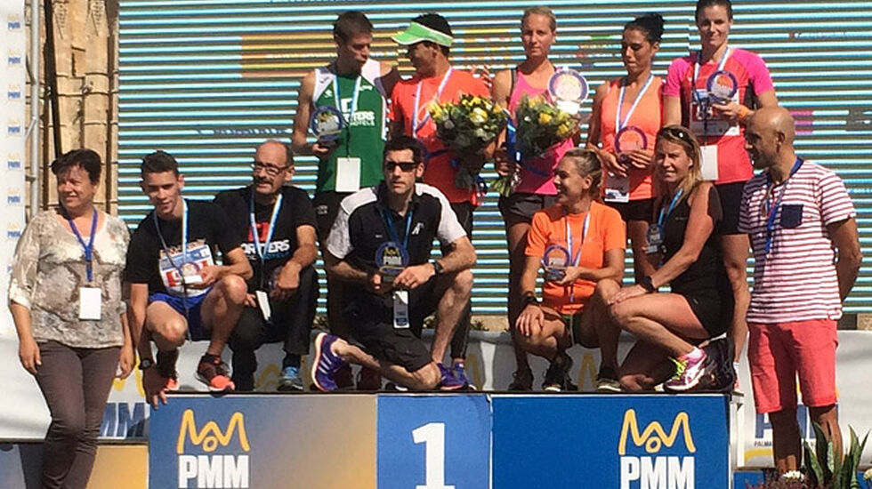 Ingeborg Dahl (bak til høyre) ble nummer tre på 10 kilometeren i Palma Marathon. (Foto: Snorre Lægran) 