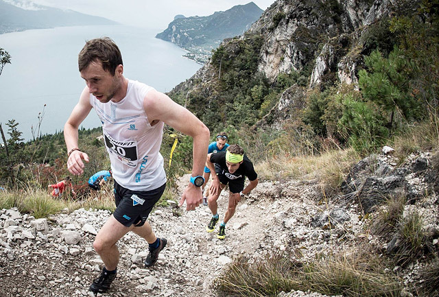 Stian Angermund-Vik var bare et fattig sekund unna seieren i det bratte motbakkeløpet. Her ser vi han i dagslys i Limone Extreme Skyrace dagen etterpå. (Foto: arrangøren)