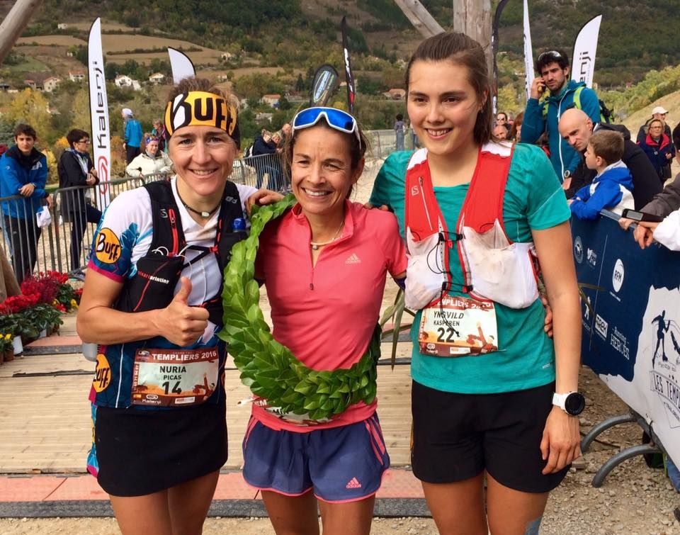 De tre beste kvinnene i Grand Trail des Templiers (foto: Biel Ràfols, Salomon Running).