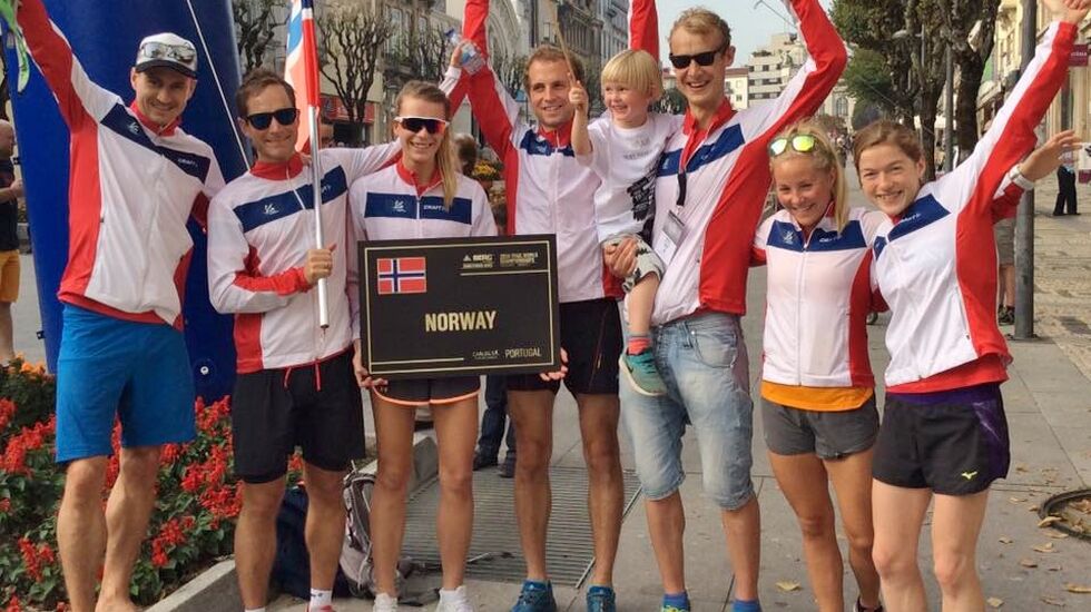 Norge stilte med sju løpere i fjor, vi ser Aders og Halvorsen som nummer 1 og 3 fra høyre. (Foto: Sharon Broadwell)