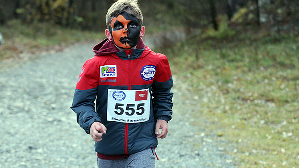 Godt inspirert av halloween fullførte Szymon Radziukiewicz med stil