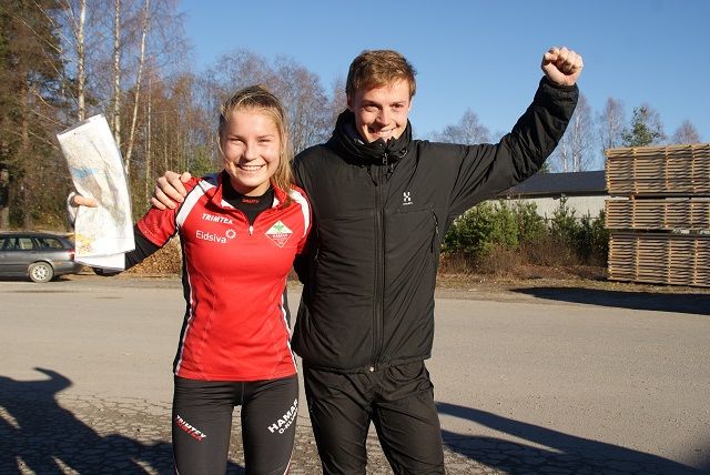 Vinnere av Huldertrampen: Annine Lome, Hamar OK og Sindre Rønning, Nydalen SK. (Foto: Stein Arne Negård)
