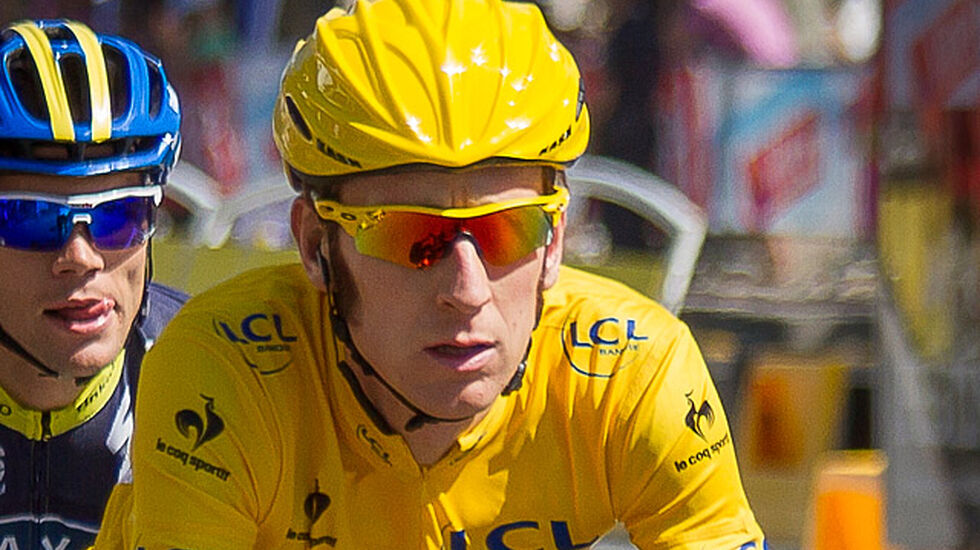 Bradley Wiggins vann Tour de France i 2012. Kort tid før rittet byrja, fekk han innvilga medisinsk fritak (TUE) til å bruke ein svært så potent dopinglista medisin (corticosteroids triamcinolone). (Foto: Wikipedia)