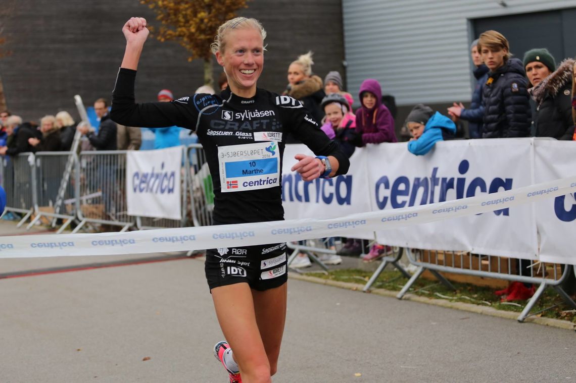 Marthe Katrine Myhre vant både i 3-sjøers og Oslo i 2016 - så hun er nok godt fornøyd med arrangørene av de to neste NM på halvmaraton (foto: Steffen Thorsen fra 3-sjøersløpet).
