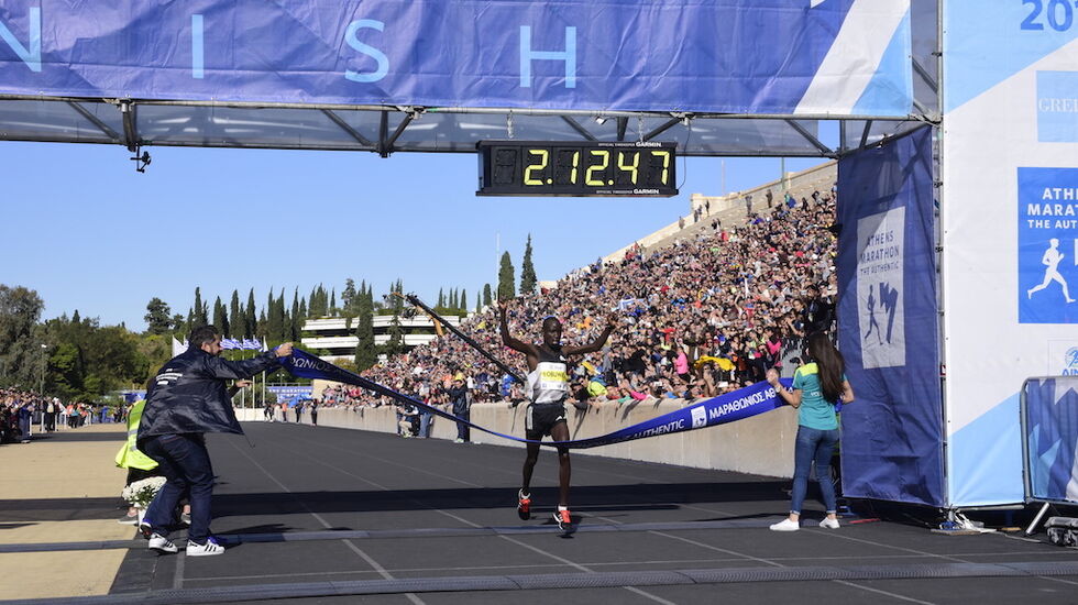 Vinneren i Athens Marathon Luka Rotich (foto: SEGAS-AMA)