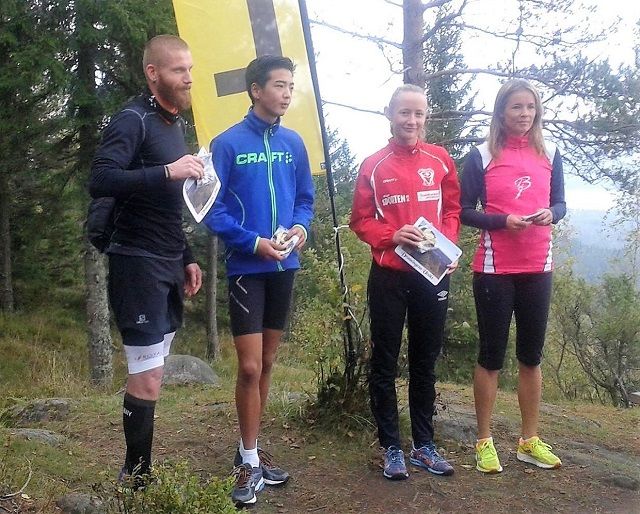 Klassevinnerne på toppen etter løpet (fra v.): Hans  Amund Solberg, Aleksander Haug, Tiril Kristine Knutsen og Silvia Holmseth. (Arrangørfoto)