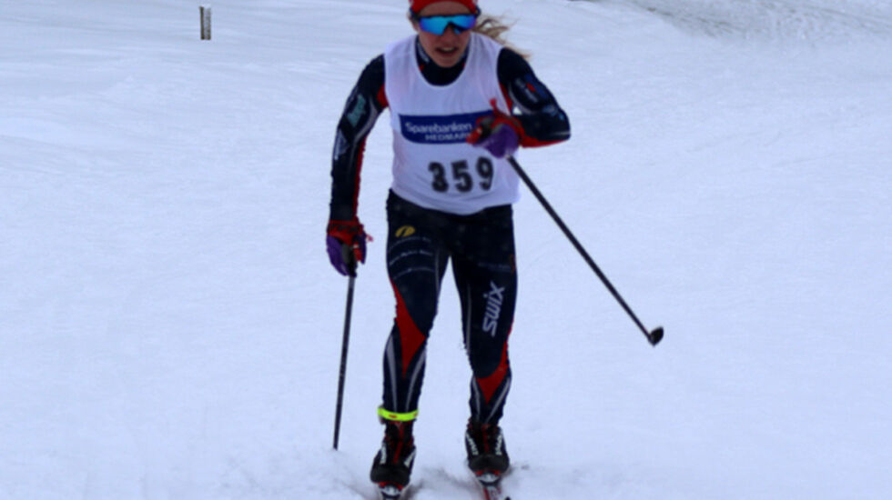 Helene Marie Fossesholm fra Vestfossen IL på veg til dagens beste tid på 5 km. 