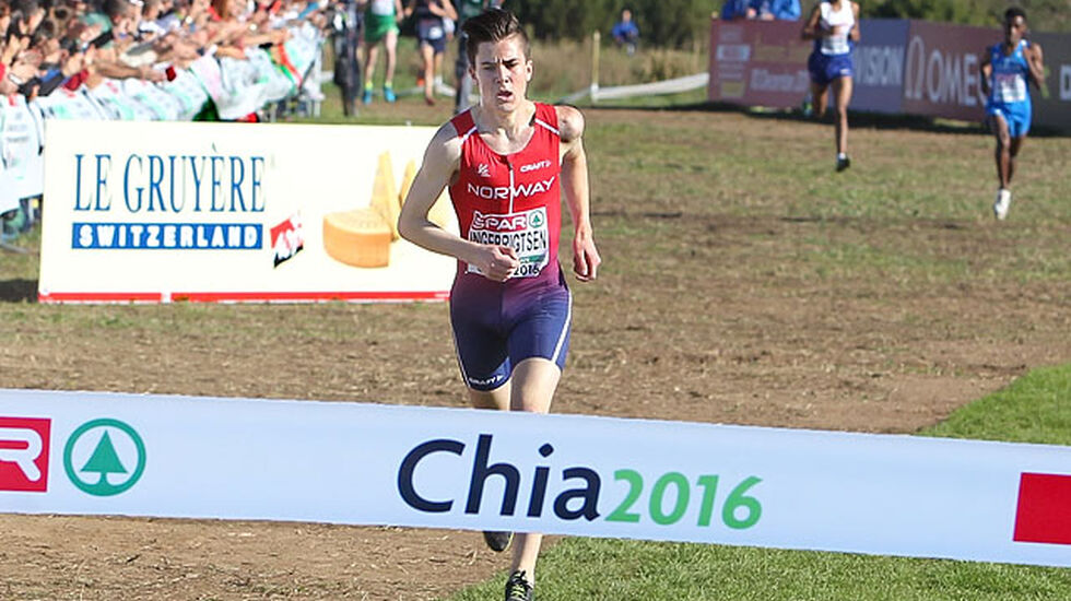 Jakob Ingebrigtsen tok gull i juniorklassen i fjor og kan fort gå hen å gjøre det samme i år. (Foto: Kjell Vigestad) 