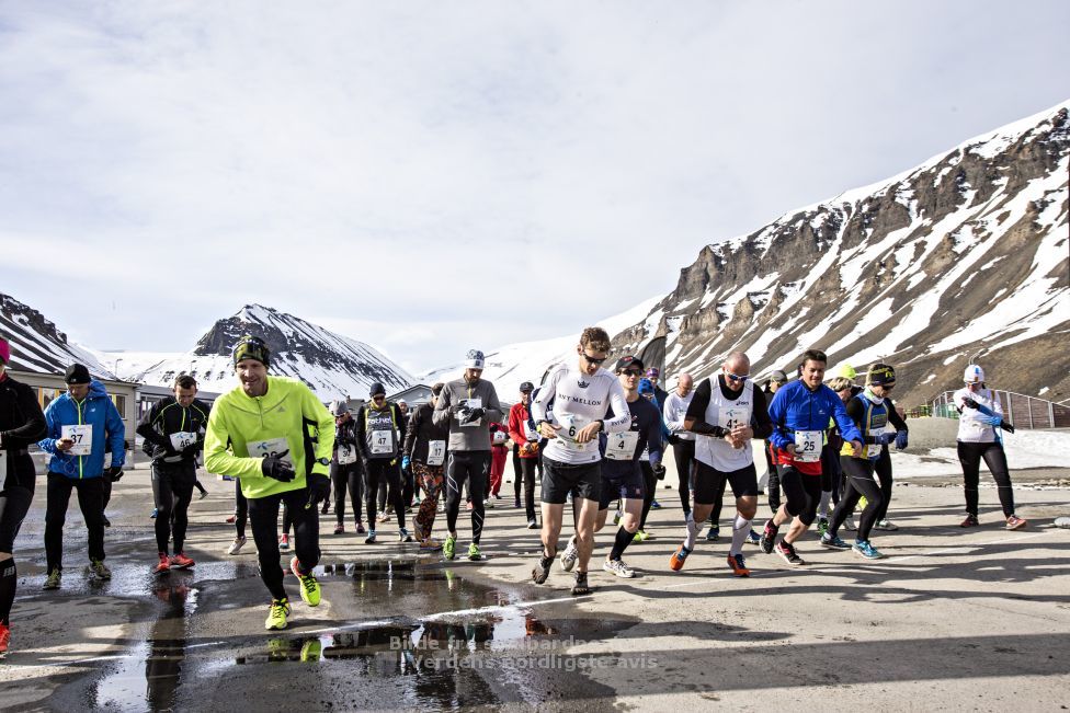 Start 2015 (foto Geir Barstein, Svalbardposten).