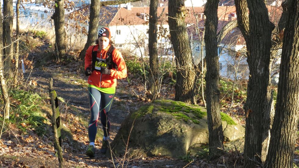 Aud Elisabeth Stuhr i fint driv på den avsluttende 22-kilometeren (foto: Fredrik Ölmqvist)
