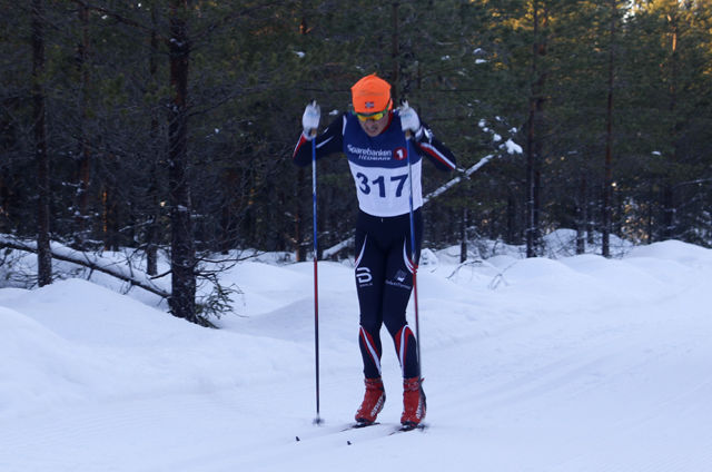 Anders Kampenhøy i aksjon på hjemmebane i Furnesåsen Rundt som i likhet med mange andre lokale renn var tilbake på normalnivå i deltakelse etter unntaksåret 2016.
