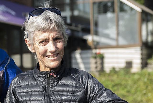 Joan Benoit Samuelson tok OL-gull på maraton i 1984. Senere i år fyller den amerikanske maratonlegenden 60 år. (Foto: Bjørn Johannessen)
