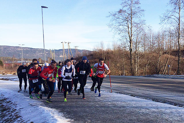 Første løp i årets vinterkarusell i Telemark hadde 26 deltakere. (Alle foto: Hege Roe)