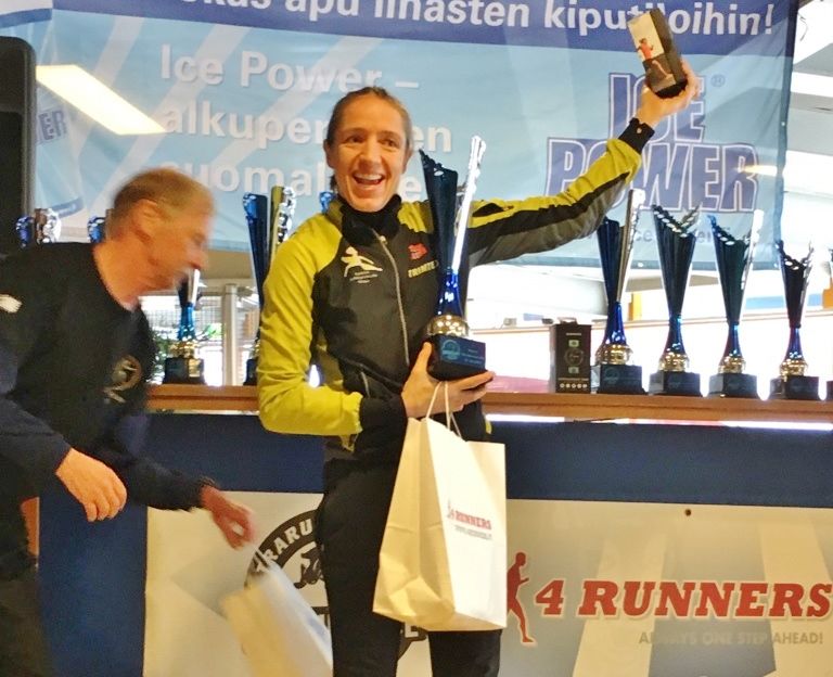 Guro Skjeggerud jubler for seier, pers og oppnådd VM-krav i Espoo (foto: Stig Andy Kvalheim).