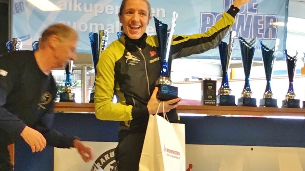 Guro Skjeggerud jubler for seier, pers og oppnådd VM-krav i Espoo (foto: Stig Andy Kvalheim).
