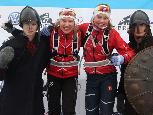 Dobbelt Rønning: Søstrene Tuva og An-Margritt Rønning vant 13- og 15-årsklassen.