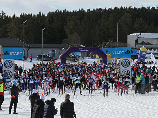 207 lag ut fra start i StafettBirken, som i år hadde både start og mål på Birkebeineren Skistadion.