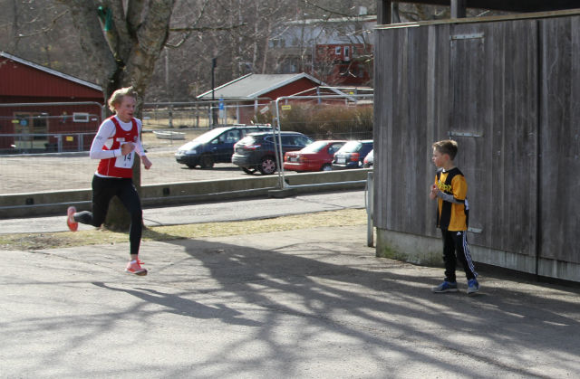 Ole-Petter Fjeld løp i ensom majestet fra start til mål. (Foto: Elisabeth Kalseth) Ole-Petter Fjeld løp i ensom majestet fra start til mål. (Foto: Elisabeth Kalseth)