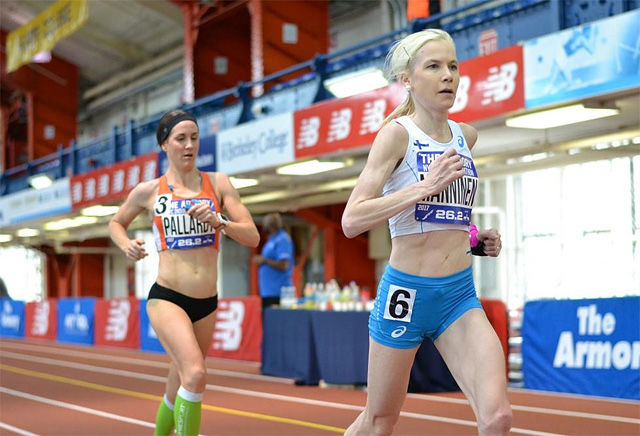 Finske Laura Manninen fikk hard konkurranse fra amerikanske Kate Pallardy, men Manninen var den som endte opp med verdensrekorden. (Foto: arrangøren)