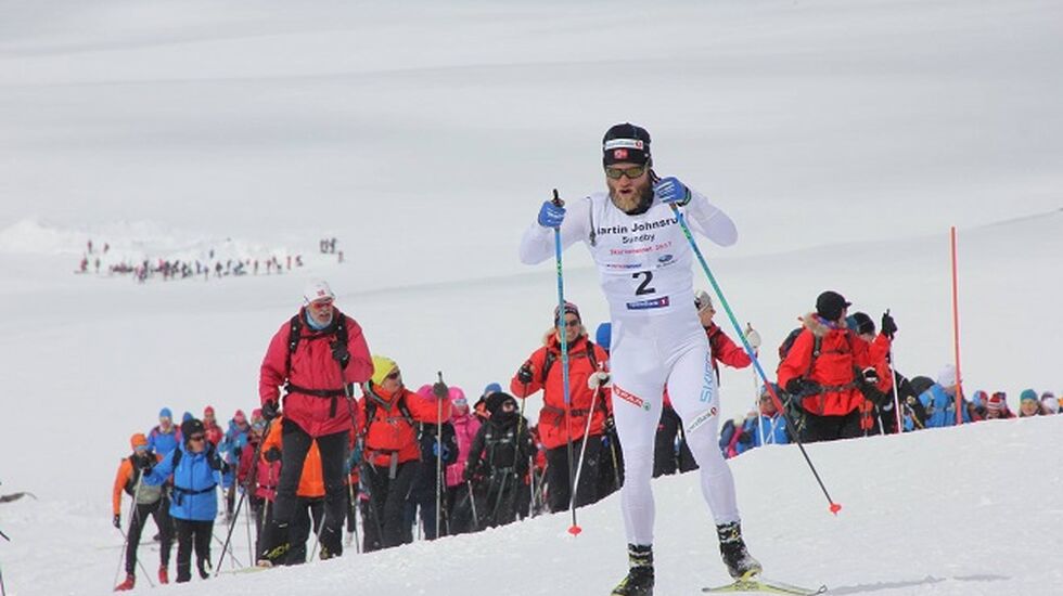 Martin Johnsrud Sundby var alene i tet fra Finse til Ustaoset i årets Skarverenn. (Arrangørfoto)