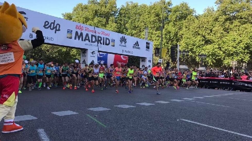Fra årets Rock 'n' Roll Madrid Marathon som gikk under løpsforhold med sol og temperaturer i overkant av 10 grader (Foto: facebook.com/RnRMadrid)